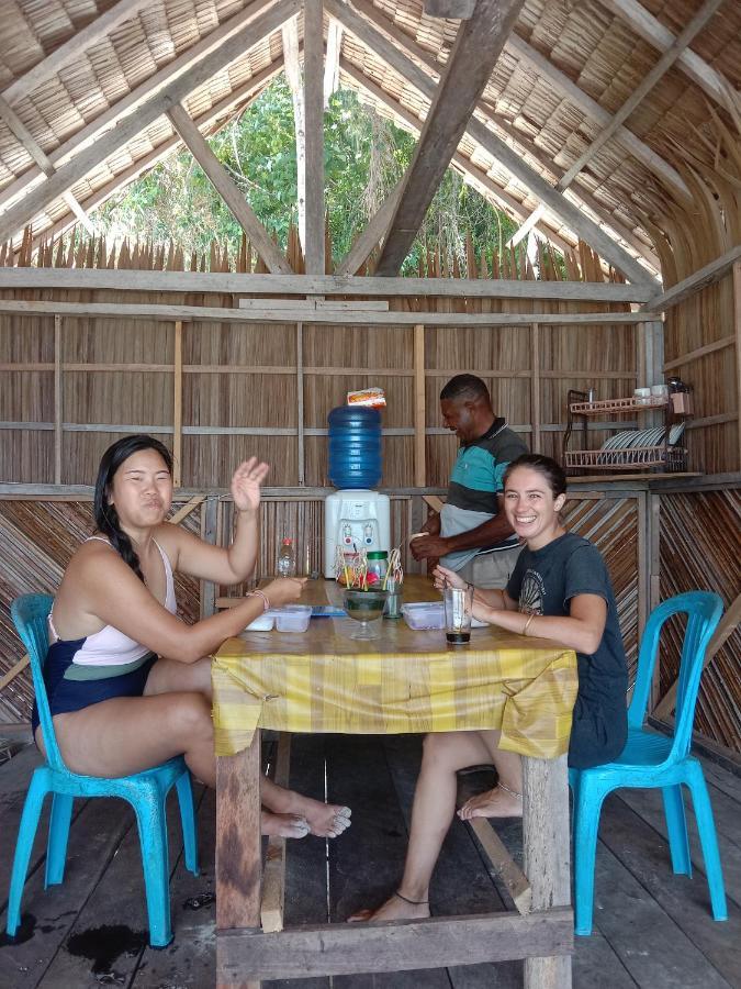 Amfriwen Homestay Yennanas Besir Екстер'єр фото