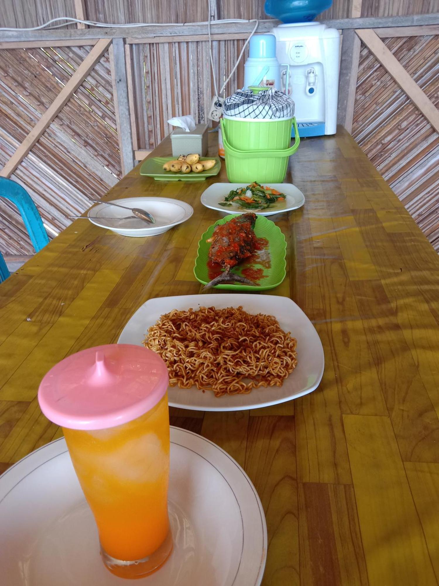 Amfriwen Homestay Yennanas Besir Екстер'єр фото